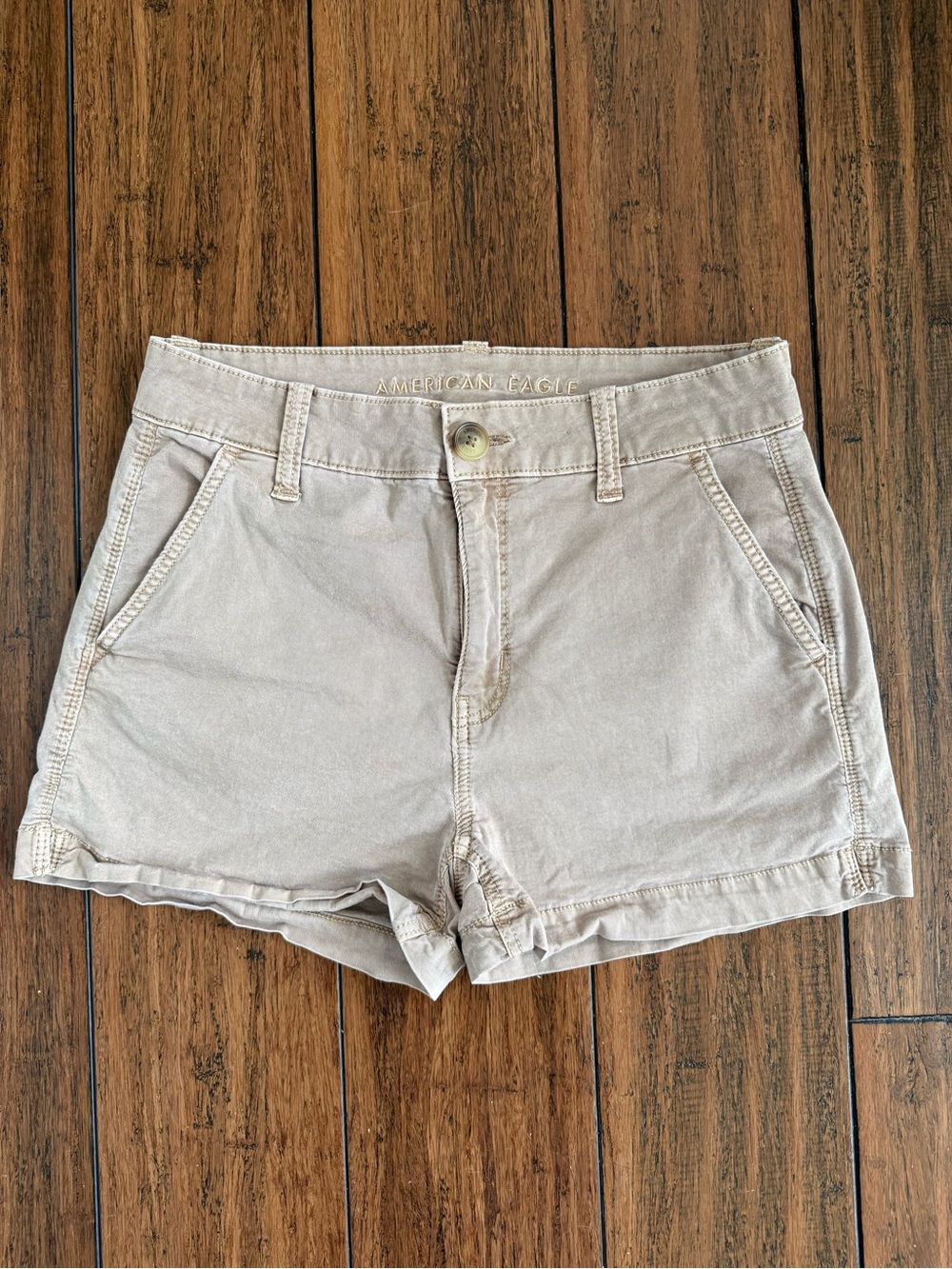 American Eagle Outfitters Tan Jean Shorts Trendy Cargo Outdoors Boho
